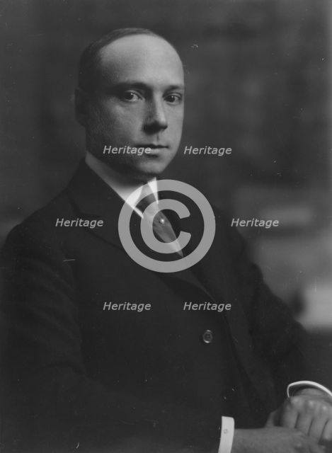 Oppenheimer, F.G., Dr., portrait photograph, 1916. Creator: Arnold Genthe.