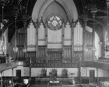 Organ at Fort Street Presbyterian Church, Detroit, Mich., between 1905 and 1915. Creator: Unknown