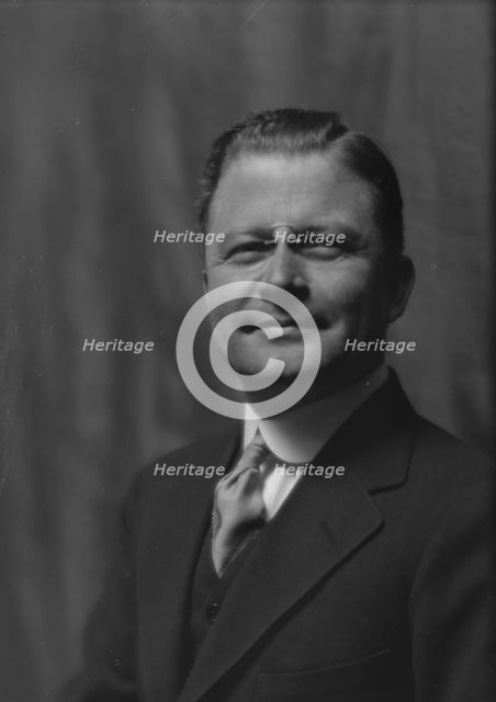 Ormsby, George Armsby, portrait photograph, ca. 1913. Creator: Arnold Genthe.