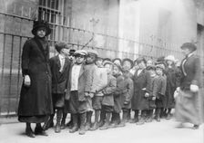Orphans at horse show - N.Y., 11/13, 1913. Creator: Bain News Service