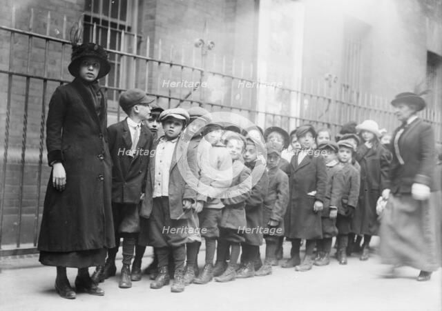 Orphans at horse show - N.Y., 11/13, 1913. Creator: Bain News Service.