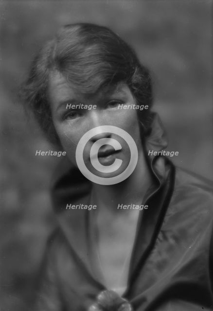 Osborn, Audrey, Miss, portrait photograph, between 1913 and 1942. Creator: Arnold Genthe.