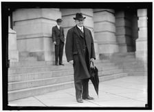 Oscar W. Underwood, between 1910 and 1917. Creator: Harris & Ewing