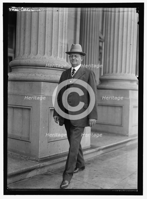 Oscar W. Underwood, between 1910 and 1917. Creator: Harris & Ewing.