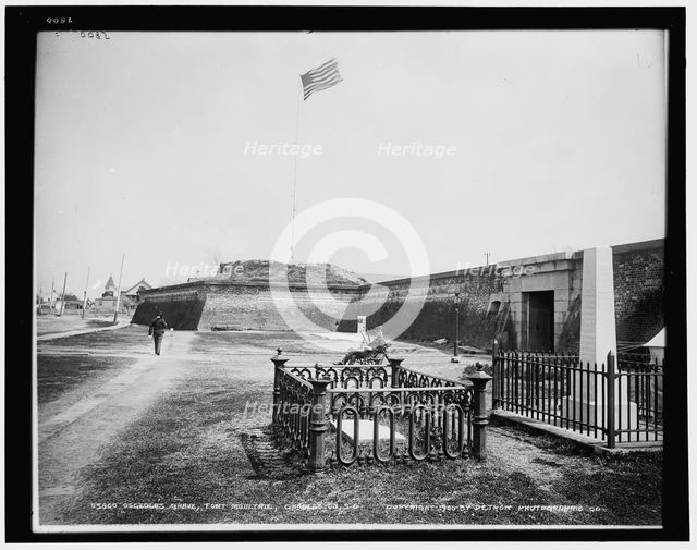 Osceola's grave, Fort Moultrie, Charleston, S.C., c1900. Creator: Unknown.