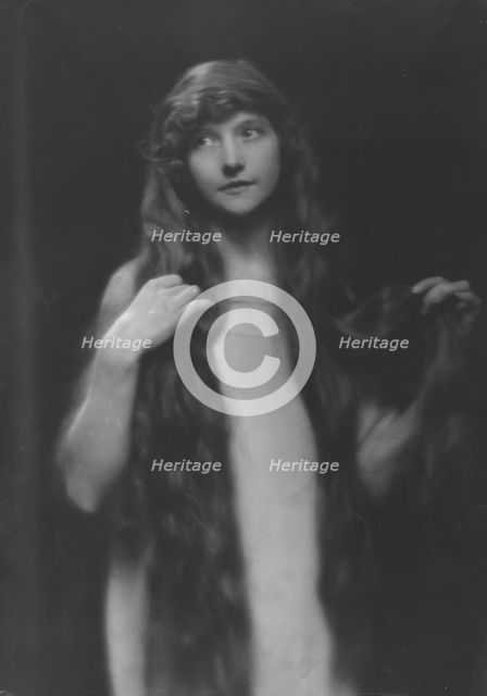 Otteson, Margaret, Miss, portrait photograph, 1916 Apr. 28. Creator: Arnold Genthe.