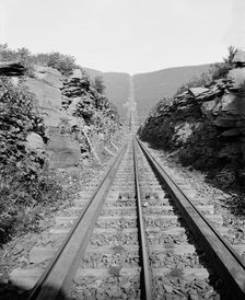 Otis Elevating Railway, looking up, Catskill Mts.,N.Y., between 1895 and 1910. Creator: Unknown