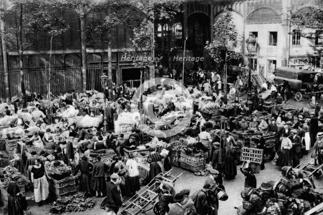 Outside the Central Market, Paris, 1931.Artist: Ernest Flammarion