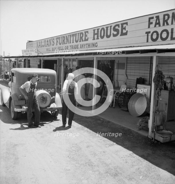 Outskirts of Fresno, on U.S. 99, 1939. Creator: Dorothea Lange.