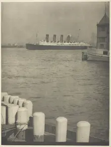 Outward Bound, The Mauretania, 1910. Creator: Alfred Stieglitz