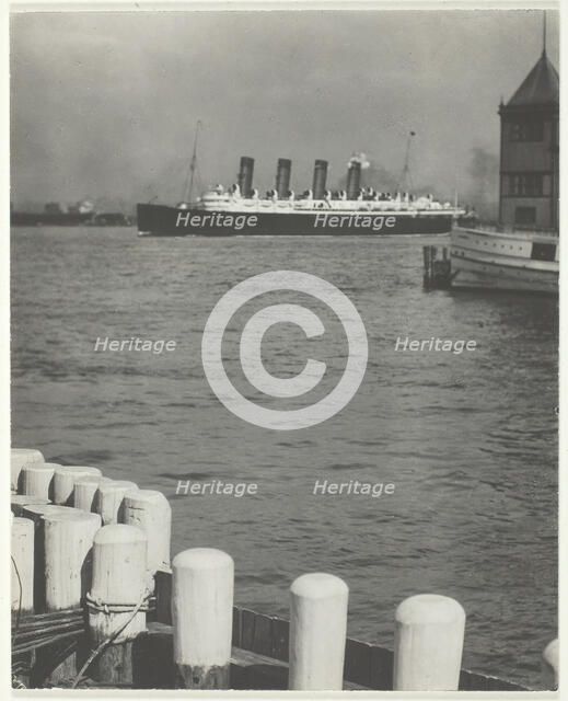 Outward Bound, The Mauretania, 1910, printed 1918/32. Creator: Alfred Stieglitz.