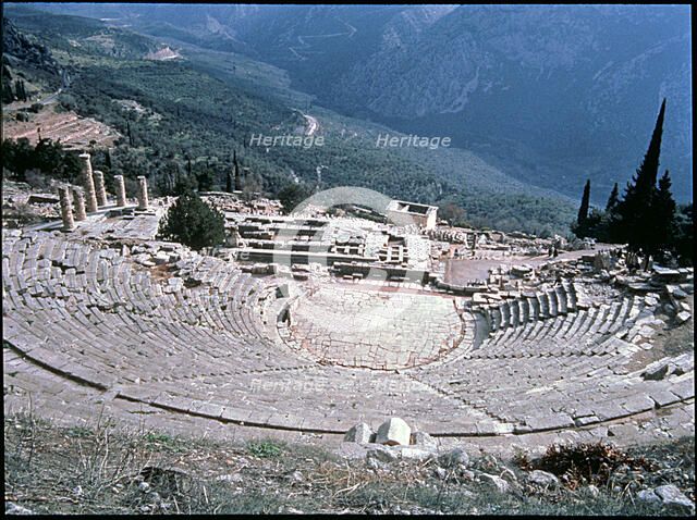 Overview of the theater of Delphi.