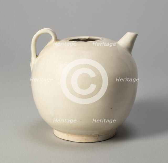Ovoid Ewer, Five Dynasties period (907-960) or Northern Song dynasty, late 10th / early 11th century Creator: Unknown.