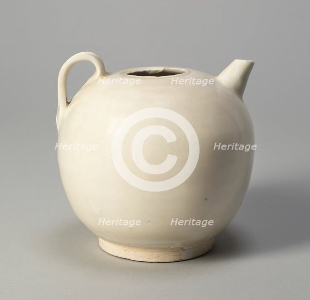 Ovoid Ewer, Five Dynasties period (907-960) or Northern Song dynasty, late 10th / early 11th century Creator: Unknown.