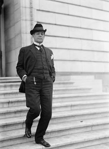 Owen, Robert Latham, Senator from Oklahoma, 1907-1925, 1914. Creator: Harris & Ewing