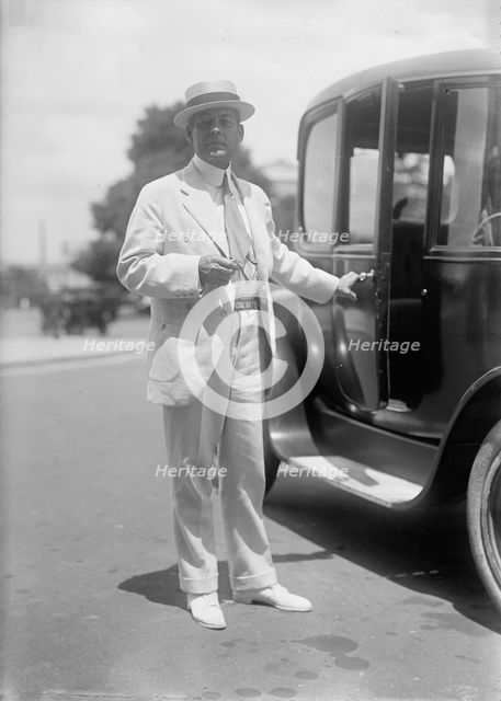 Owen, Robert Latham, Senator from Oklahoma, 1907-1925, 1916 July. Creator: Harris & Ewing.