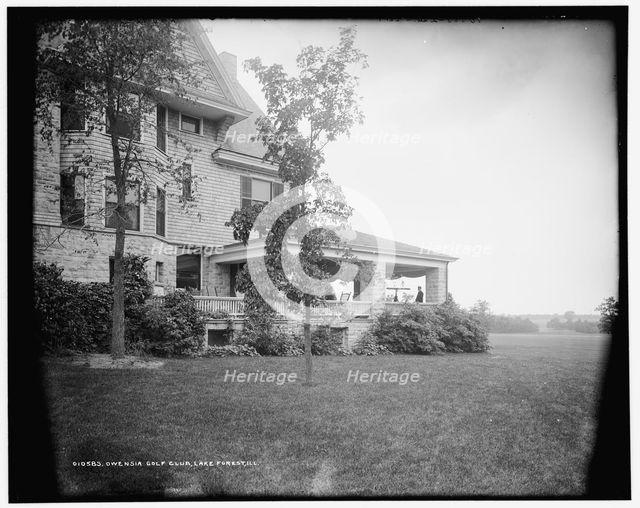 Owensia i.e. Onwentsia Golf Club, Lake Forest, Ill., between 1901 and 1906. Creator: William H. Jackson.
