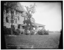 Owensia i.e. Onwentsia Golf Club, Lake Forest, Ill., between 1901 and 1906. Creator: William H. Jackson