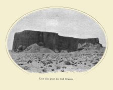 'L'un des gour du Sud Oranais; Afrique du nord 1914. Creator: Jules Gervais-Courtellemont