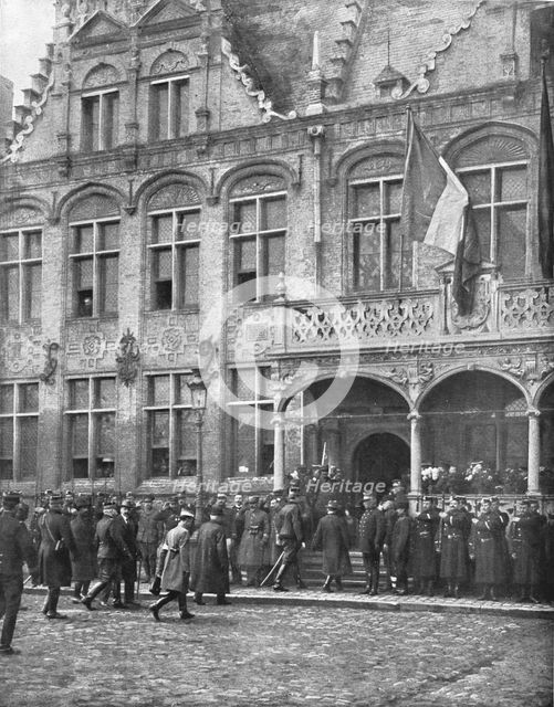 ''L'Union Cordiale des Allies; Le Roi Albert et M Poincare a Furnes le 1er Novembre 1914', 1914. Creator: Unknown.