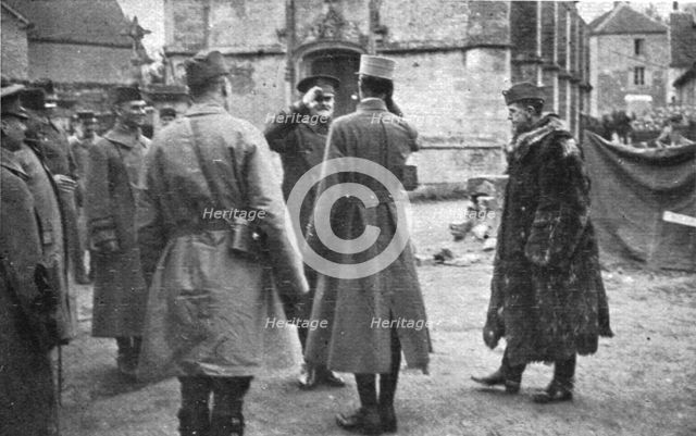 'L' "amalgame franco-americain"; rencontre du general Pershing et du general Micheler..., 1918. Creator: Unknown.