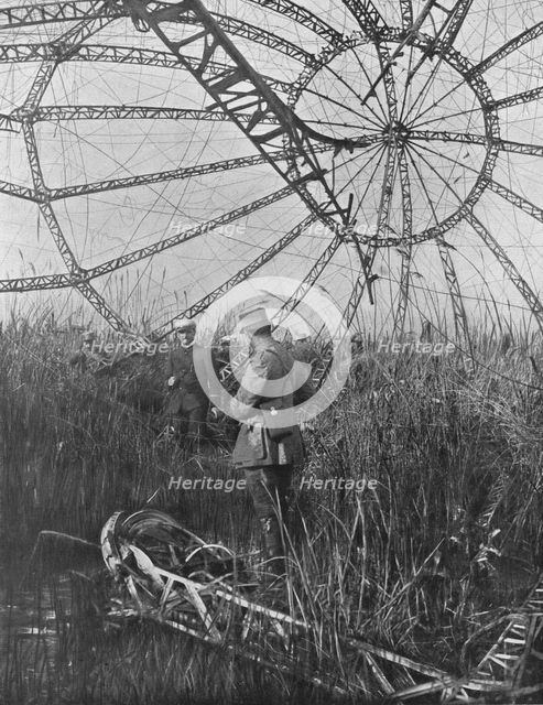 'L'Armature du Zeppelin abattu dans les Marais du Vardar', 1916. Creator: Unknown.