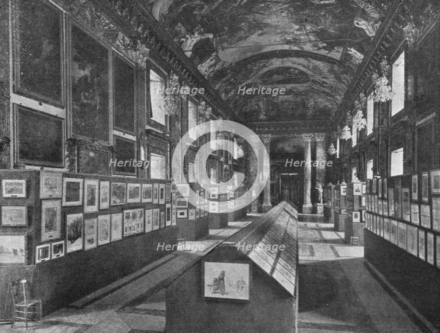 'L'art Francais a Rome; un des salons de la galerie Colonna, ou sont exposees, a Rome..., 1916. Creator: Unknown.