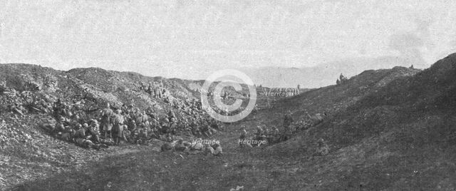 'L'attaque du 24 octobre dans le secteur du bois fumin; le lendemain de l'attaque (25 oct..., 1916. Creator: Unknown.