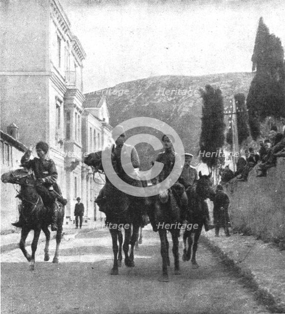 'L'Avance Russe en Asie-Mineure; les premiers cavaliers russes a Trebizonde, le 15 avril', 1916. Creator: Unknown.