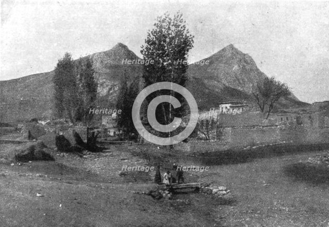 'L'Avance Russe en Asie-Mineure; Une vue de Mamachatoum', 1916. Creator: Unknown.