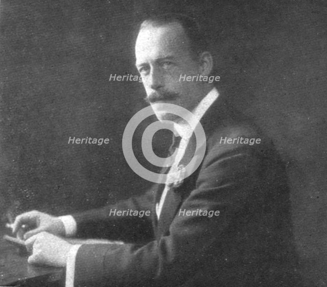 'L'Avant-Guerre aux Etats-Unis; Un grand bienfaiteur des nationaux de l'Entente: H. Henry..., 1917. Creator: Unknown.
