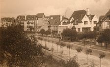 L'Avenue Elisabeth c1900. Creator: Unknown
