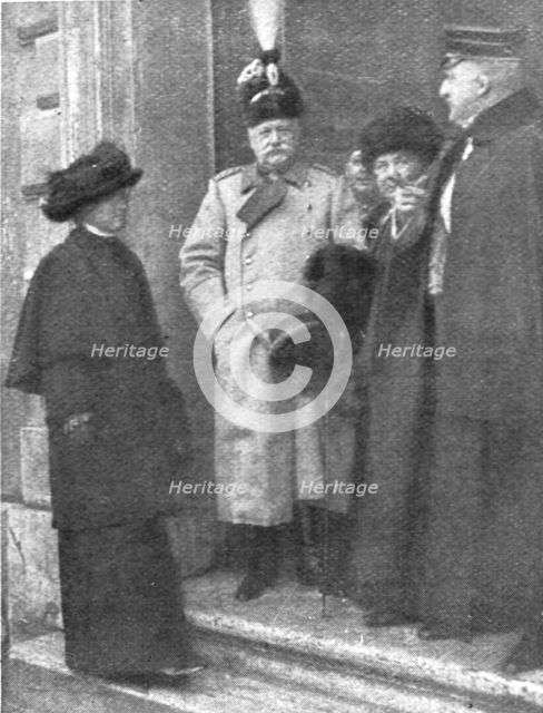 'L'entrée de l'Italie dans la Guerre, le 24 mai 1915; M de Bulow et la princesse de Bulow', 1915. Creator: Unknown.