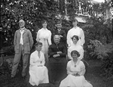 L'Estrange Family at Cnoc Rhu, Red Hill, Back Row: Robert Augustus Henry L'Estrange, ..., 1910. Creator: Robert Augustus Henry L'Estrange