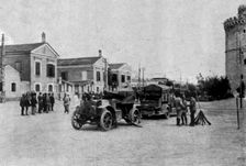 'L'etat de siege a Salonique; Auto-canon en batterie pres de la Tour Blanche 1916. Creator: Unknown