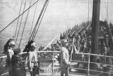 L'expedition des Dardanelles, La cooperation de l'armee de terre..., 1915 (1924). Creator: Unknown
