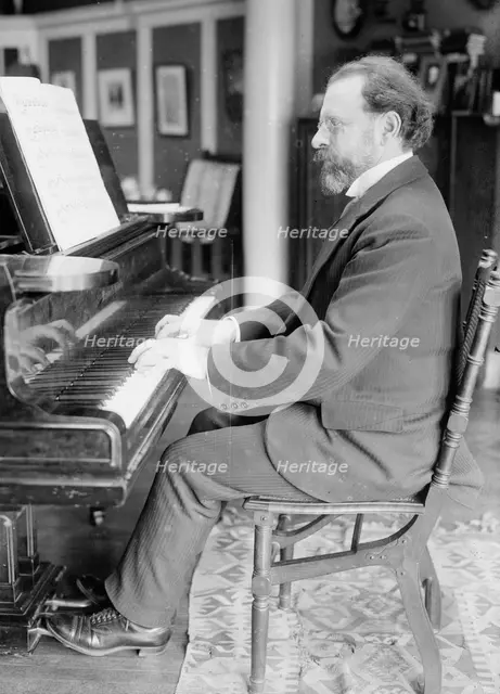 L. [i.e. Z] Stojowski [at piano], 1916. Creator: Bain News Service.