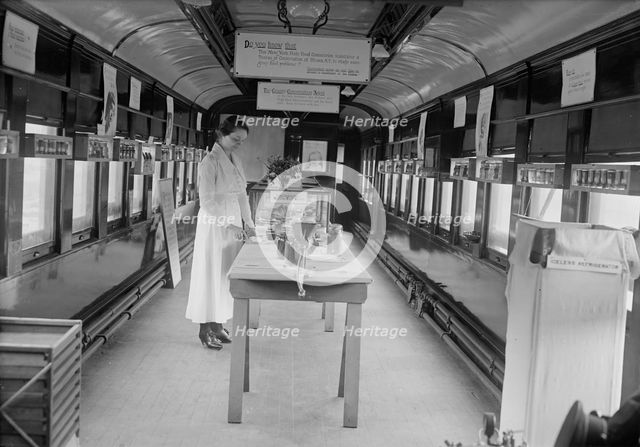 L.I.R.R. Food Train, 1918. Creator: Bain News Service.