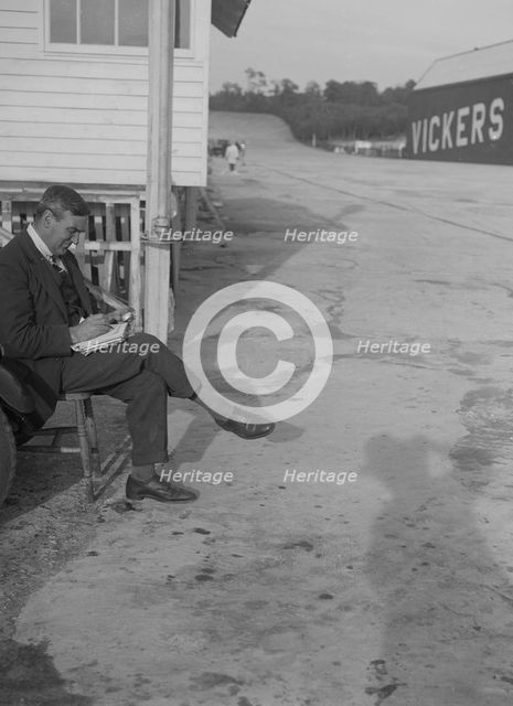 L Martin at the JCC 200 Mile Race, Brooklands, Surrey, 1921. Artist: Bill Brunell.