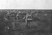 L'offensive de la Somme: L'avance de la grosse artillerie 1916. Creator: Unknown