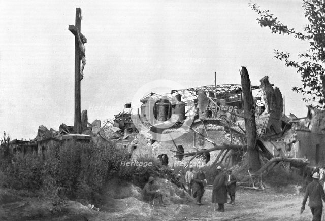 ''L'offensive de la Somme: La sucrerie de Dompierre', 1916. Creator: Unknown.