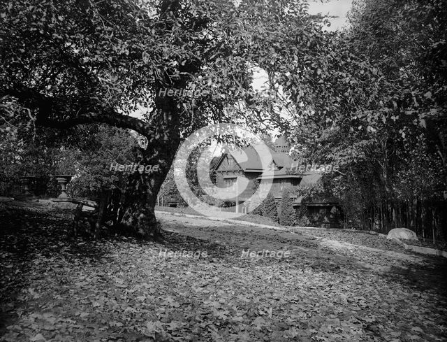Lotta's Cottage, Hopateong (i.e. Hopatcong), N.J., between 1900 and 1906. Creator: Unknown.