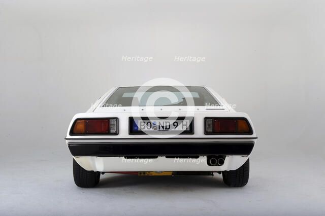 Lotus Esprit 1977 from the James Bond film The Spy Who Loved Me. Artist: Simon Clay.