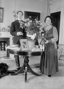 Lou Tellegen & Geraldine Farrar, between c1915 and c1920. Creator: Bain News Service