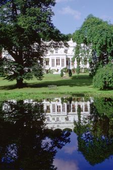 Loudwater House, Loudwater, near Rickmansworth, Hertfordshire. Creator: Tony Evans