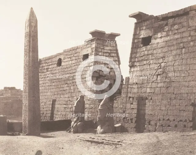 Louksor (Thèbes), Construction Antérieure - Pylône, Colosses et Obélisque, 1851-52, printed 1853-54. Creator: Félix Teynard.