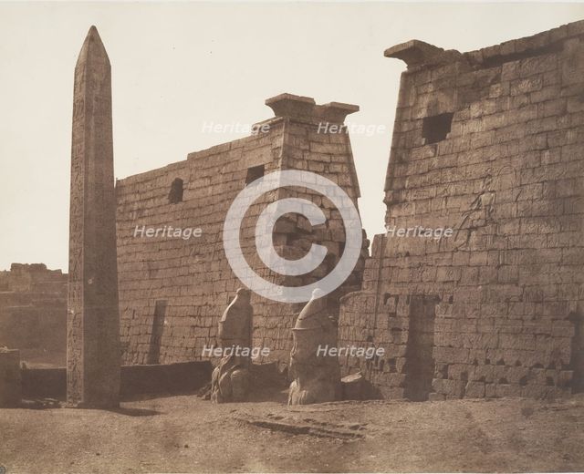 Louksor (Thèbes), Construction Antérieure - Pylône Colosses et Obélisque, 1851-52. Creator: Félix Teynard.