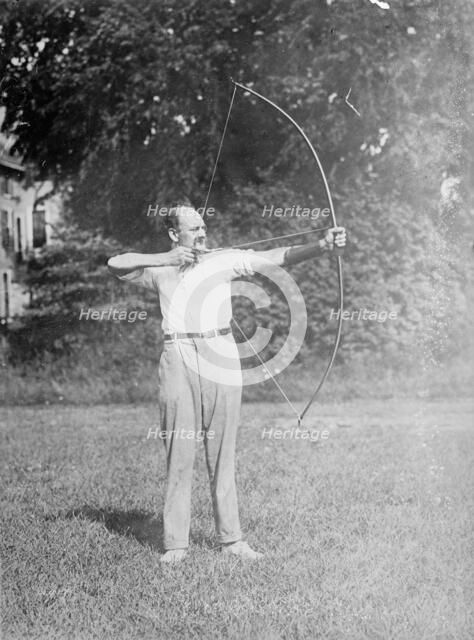 Louis C. Smith - archery, between c1910 and c1915. Creator: Bain News Service.