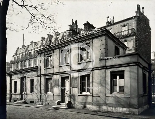 Louis Pasteur, exterior of Ecole Normale Supérieure, c1900s. Creator: Giraudon.