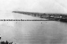 Lower pontoon bridge, Baghdad, Mesopotamia, WWI, 1918